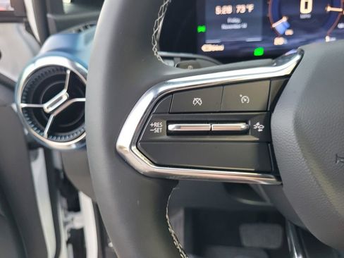 New 2026 Chevrolet Equinox EV LT image 30