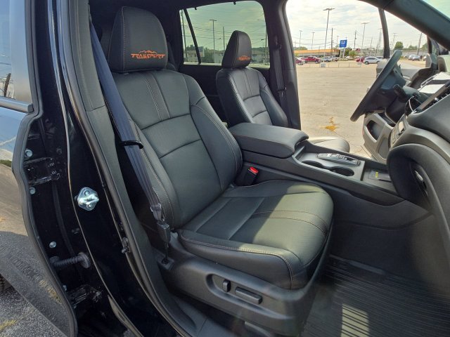 Used 2025 Honda Passport TrailSport image 26