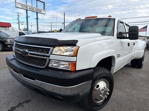 Used 2005 Chevrolet Silverado 3500 LS w/ Heavy-Duty Power Package image 1