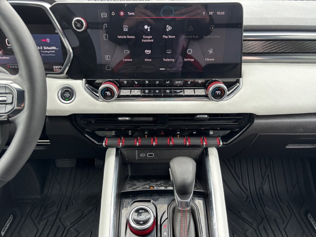 Used 2024 GMC Canyon AT4X AWD/4WD image 13