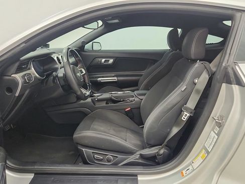 Used 2018 Ford Mustang GT RWD image 23