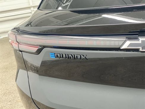 Used 2024 Chevrolet Equinox EV RS image 10