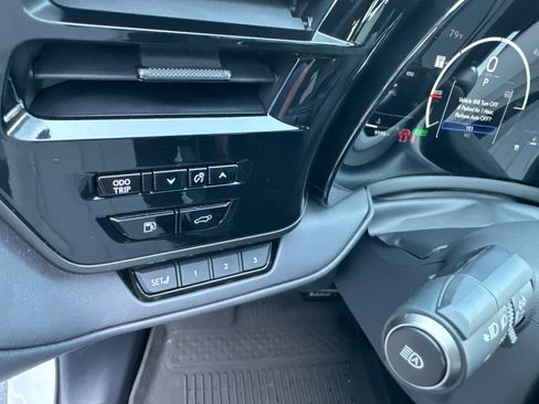 Used 2026 Lexus TX 500h AWD w/ Technology Package image 23