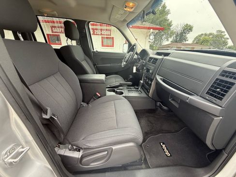 Used 2011 Jeep Liberty Sport w/ Popular Equipment Group AWD/4WD image 14