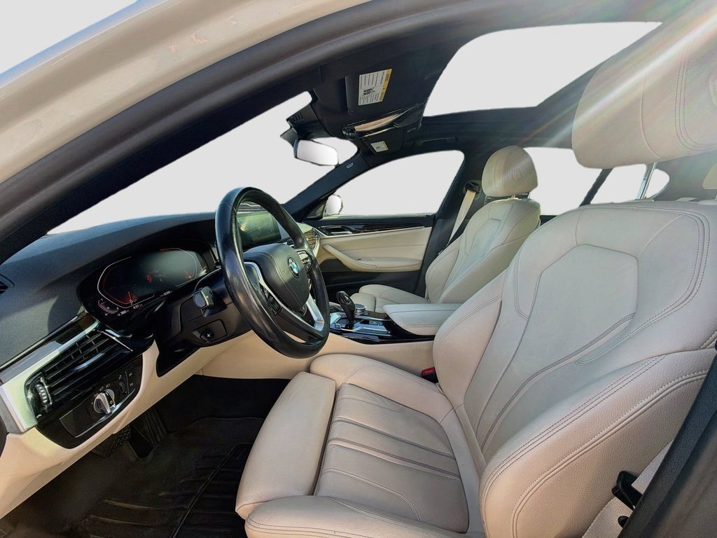 Used 2020 BMW 540i w/ Premium Package RWD image 22