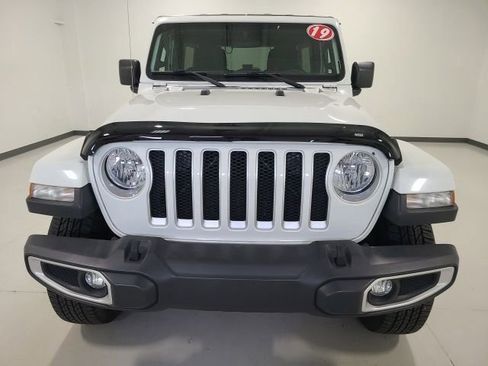 Used 2019 Jeep Wrangler Unlimited Sahara w/ Safety Group AWD/4WD image 31