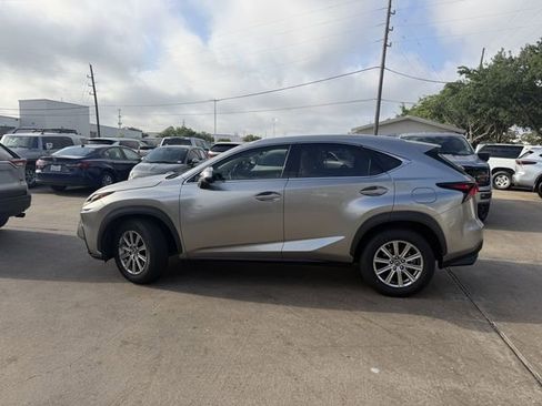 Used 2018 Lexus NX 300 FWD w/ Comfort Package image 8