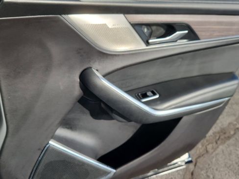 Used 2022 Jaguar F-PACE S image 15