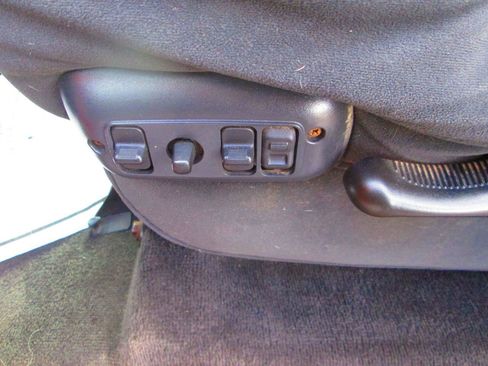 Used 2003 Dodge Ram 1500 Truck SLT image 10