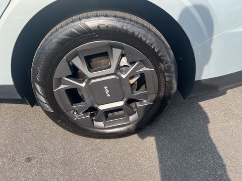 Used 2025 Kia Carnival SX image 58