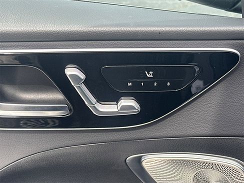 Certified 2025 Mercedes-Benz C 300 Sedan image 11