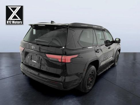 Used 2024 Toyota Sequoia Platinum image 6
