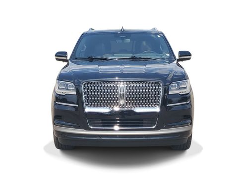 Certified 2024 Lincoln Navigator Reserve AWD/4WD image 2