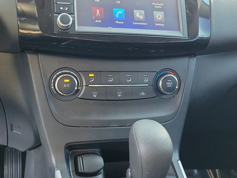 Used 2019 Nissan Sentra S w/ Appearance Package image 27