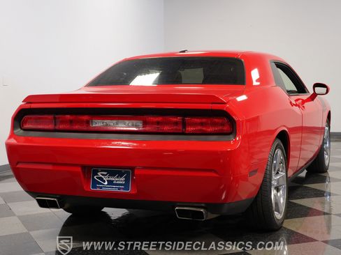 Used 2009 Dodge Challenger R/T image 11