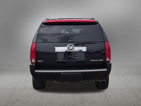 Used 2010 Cadillac Escalade Luxury AWD/4WD image 5