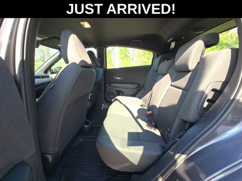 Used 2019 Honda HR-V Sport image 8