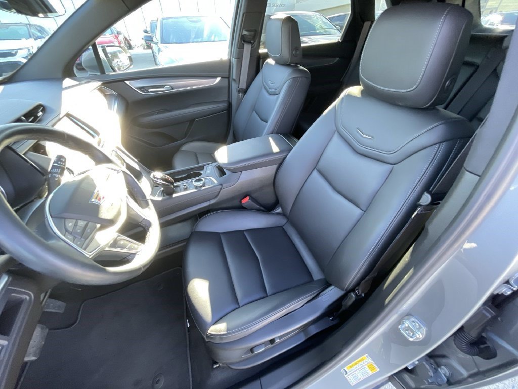 Certified 2025 Cadillac XT5 Luxury FWD image 20