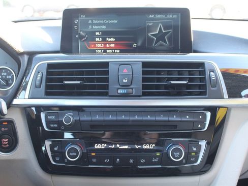 Used 2017 BMW 330i xDrive Sedan image 7