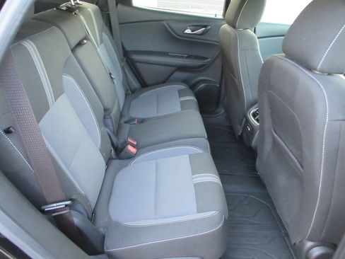 Used 2024 Chevrolet Blazer LT w/ Convenience Package FWD image 17