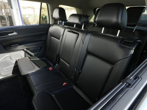 Used 2018 Volkswagen Atlas SE image 19