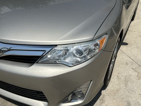 Used 2013 Toyota Camry XLE FWD image 11