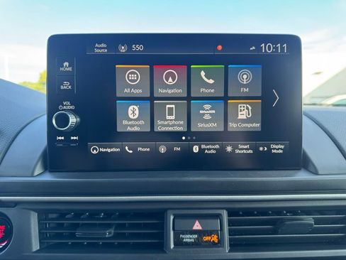 New 2025 Honda Pilot Touring image 8