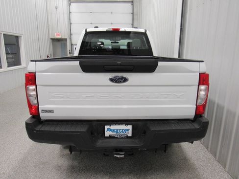 Used 2022 Ford F250 XL w/ Power Equipment Group image 12