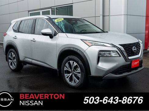 Used 2022 Nissan Rogue SV image 1