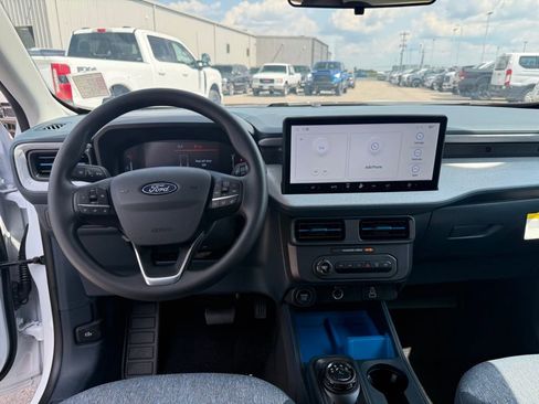 New 2025 Ford Maverick XLT image 11