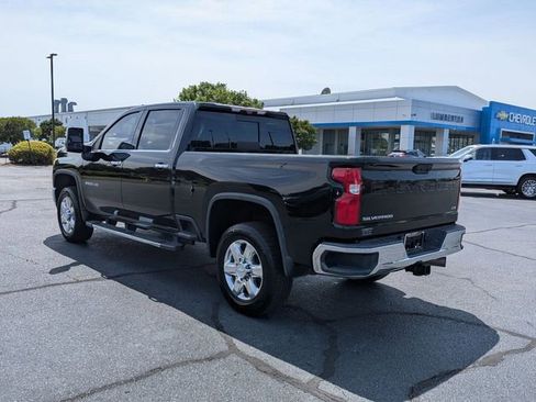 Used 2020 Chevrolet Silverado 2500 LTZ w/ LTZ Plus Package AWD/4WD image 5