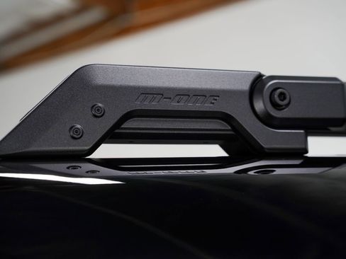 Used 2025 Land Rover Defender 110 X-Dynamic SE image 25