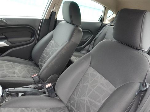 Used 2011 Ford Fiesta SE FWD image 15