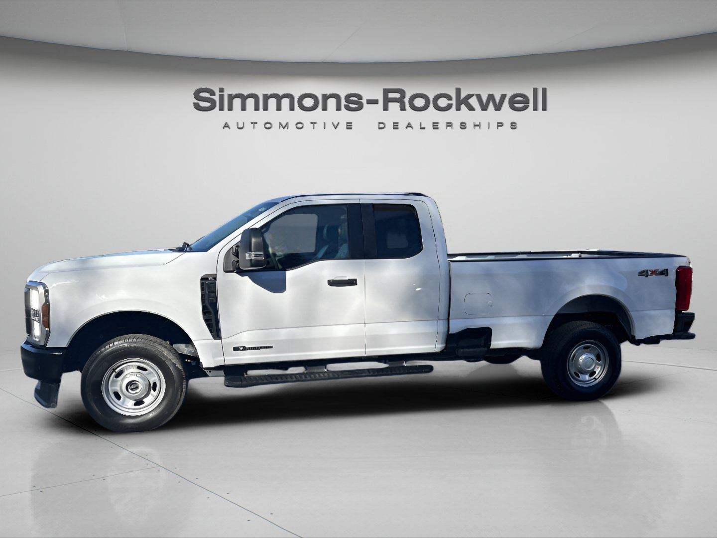 Used 2025 Ford F250 XL AWD/4WD image 2