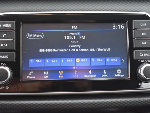 Used 2025 Nissan Kicks Play S image 23