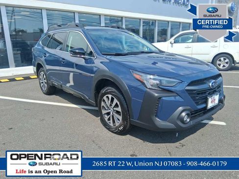 Used 2025 Subaru Outback Premium AWD/4WD image 1