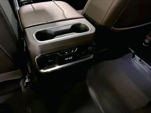 Used 2024 GMC Sierra 1500 Denali w/ Denali Reserve Package image 28