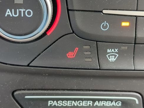 Used 2019 Ford Escape SE image 23