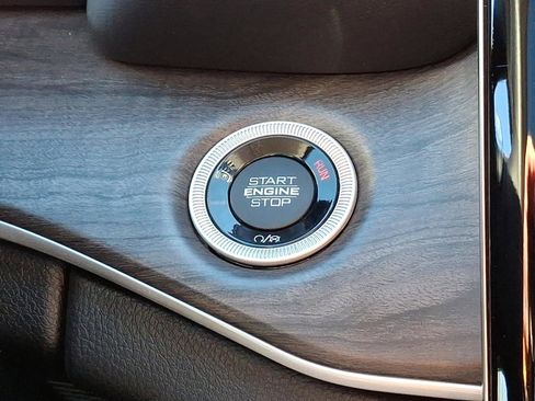 Certified 2022 Jeep Grand Cherokee Limited image 23