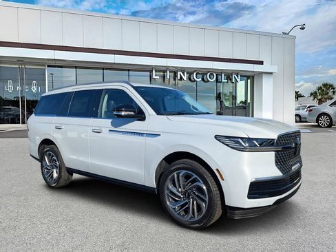 New 2026 Lincoln Navigator Reserve AWD/4WD image 1