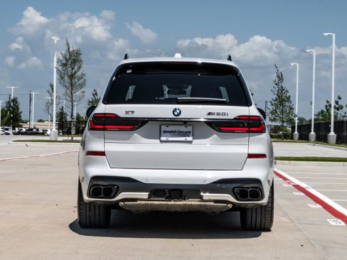 Used 2025 BMW X7 M60i w/ Climate Comfort Package AWD/4WD image 8