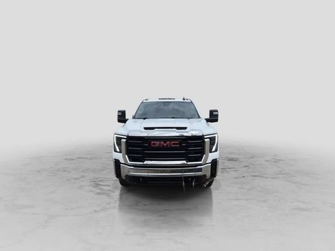 Used 2024 GMC Sierra 3500 Pro w/ Convenience Package AWD/4WD image 3