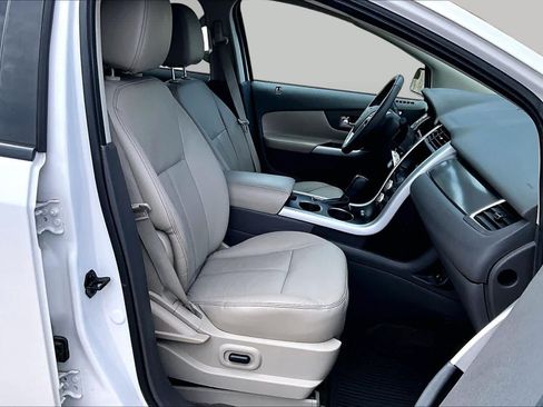 Used 2013 Ford Edge SEL FWD image 11