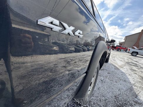 Used 2009 Dodge Dakota ST image 20