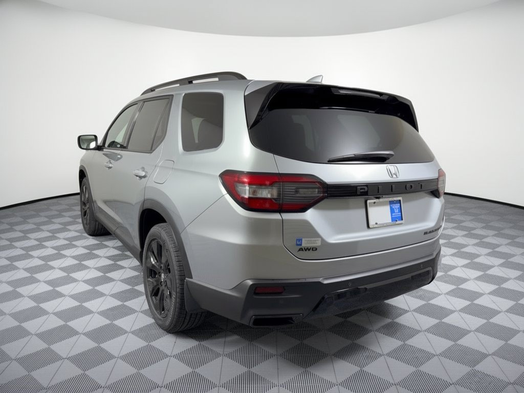 New 2026 Honda Pilot Black Edition image 3