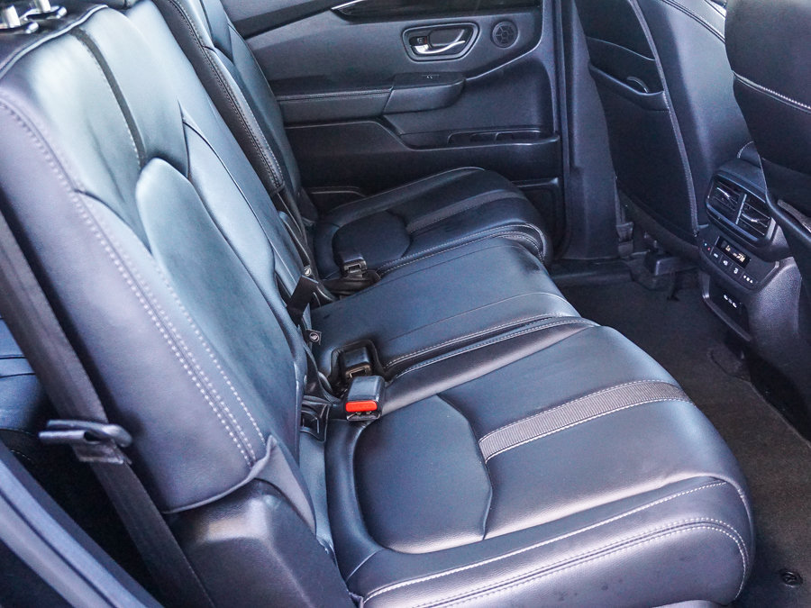 Used 2025 Honda Pilot EX-L image 14