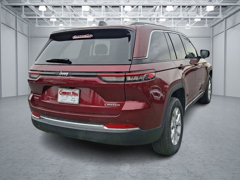 Used 2023 Jeep Grand Cherokee Limited w/ Trailer Tow Prep Group (B) image 5