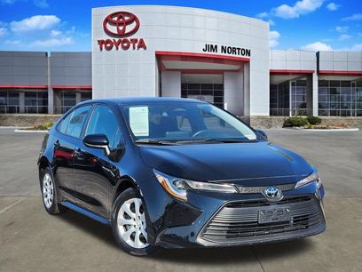 Used 2025 Toyota Corolla LE