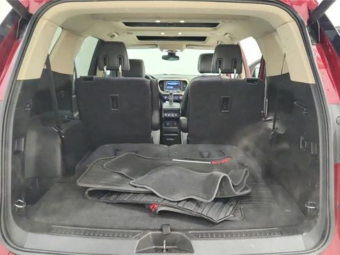 Used 2017 GMC Acadia Denali w/ Technology Package image 19