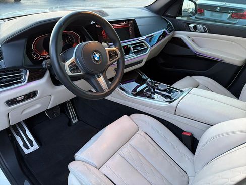 Used 2020 BMW X5 xDrive40i w/ M Sport Package image 16